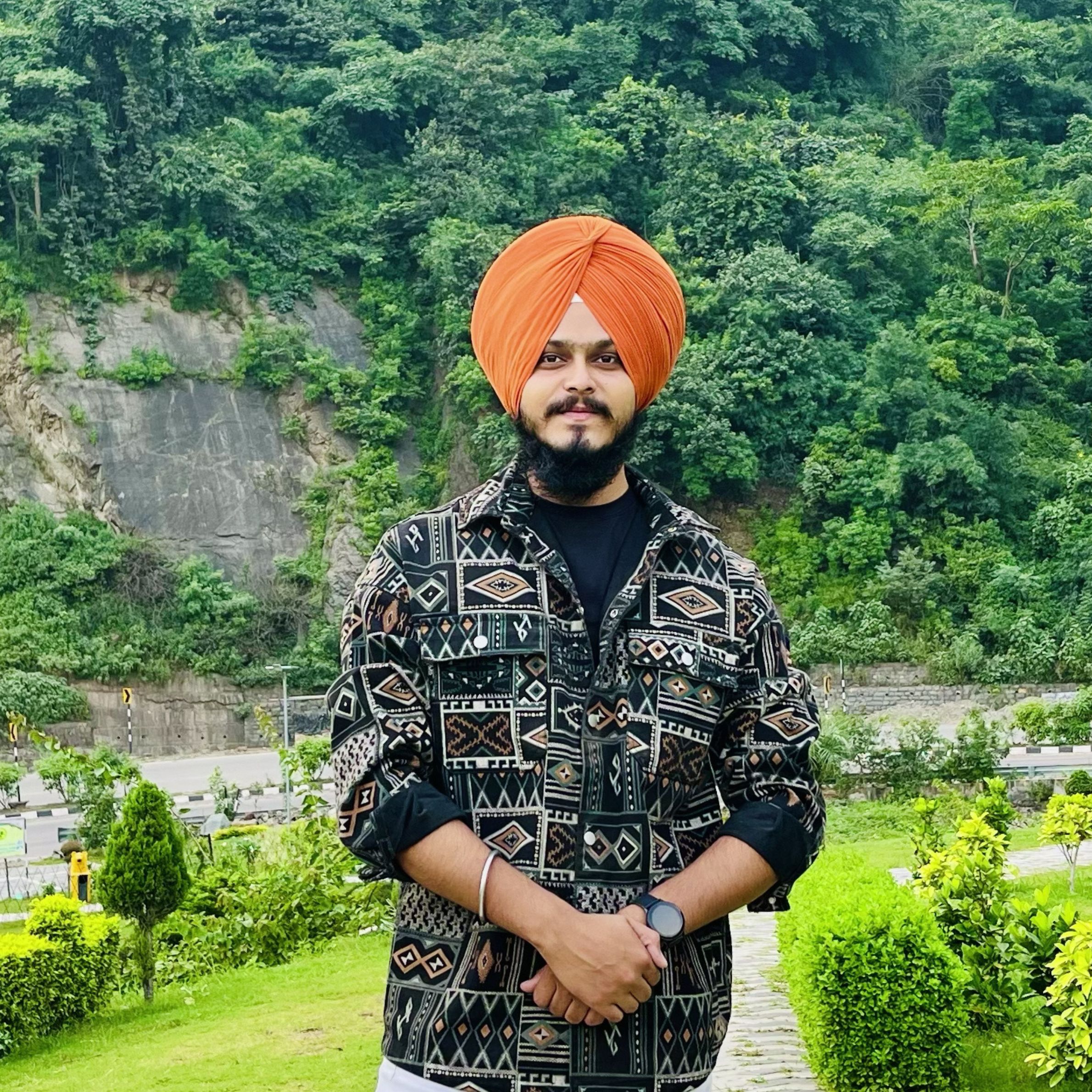 Charnjeet Travel Blogger